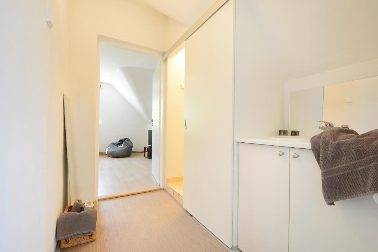 Apartmany Jevany Exterior photo