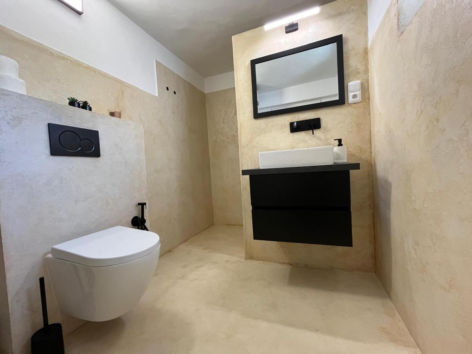 Apartmany Jevany Exterior photo