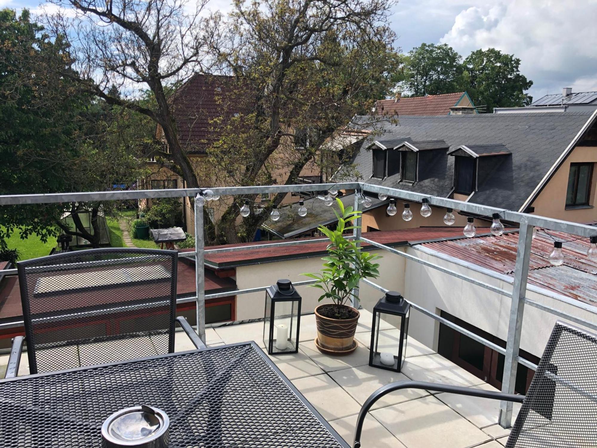 Apartmany Jevany Exterior photo
